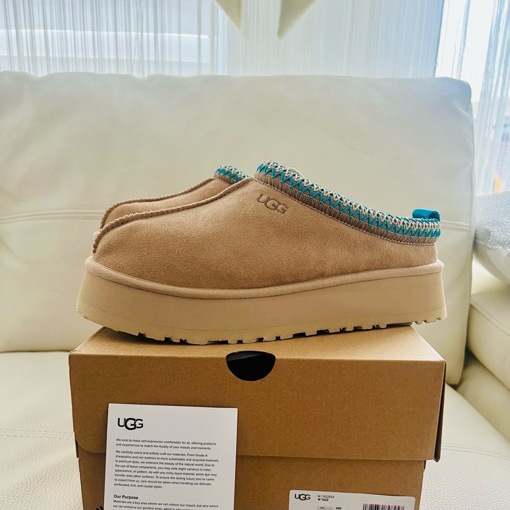 NEW Women's UGG Tazz Platform Slipper - Size 7 Women's US DRIFTWOOD WHITE PEPPER
